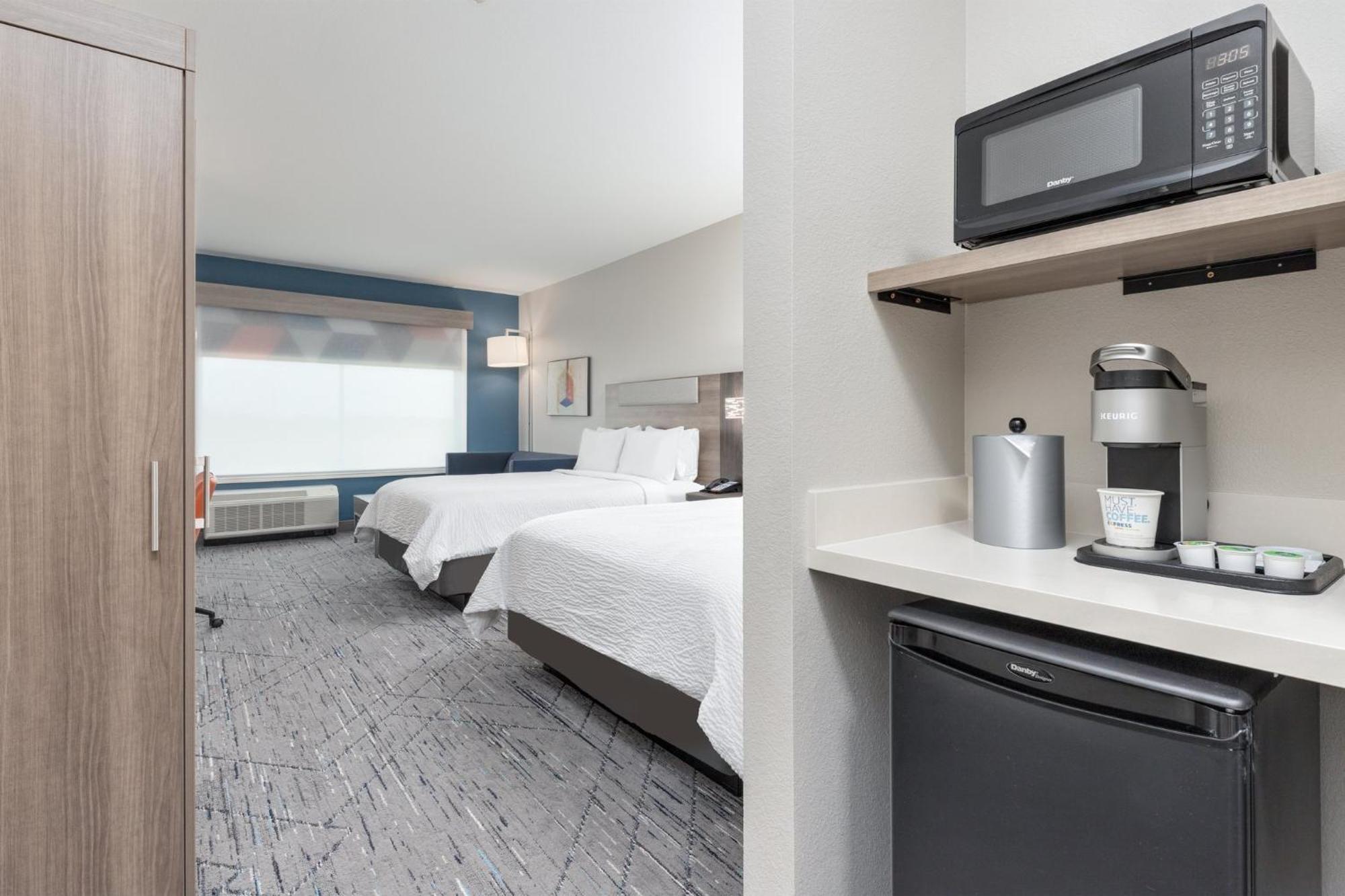 Holiday Inn Express & Suites Austin Airport East By Ihg Extérieur photo